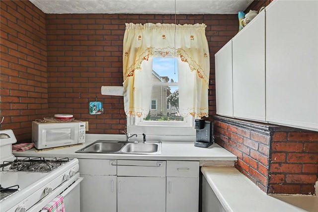304 Indiana Avenue, Providence, RI 02905