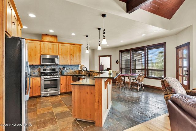 558 Grouse Hill RD, Bonners Ferry, ID 83805