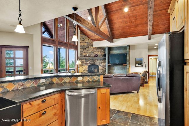 558 Grouse Hill RD, Bonners Ferry, ID 83805