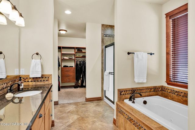 558 Grouse Hill RD, Bonners Ferry, ID 83805