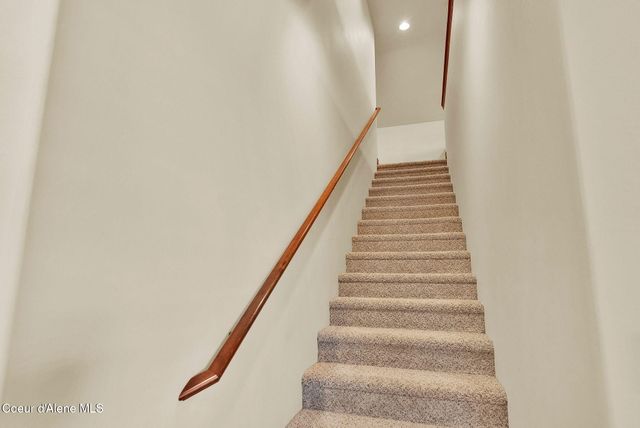 558 Grouse Hill RD, Bonners Ferry, ID 83805