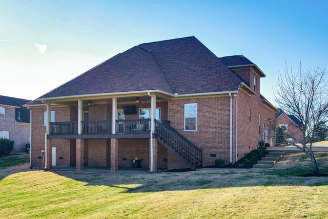 219 Amana Dr, Lebanon, TN 37087