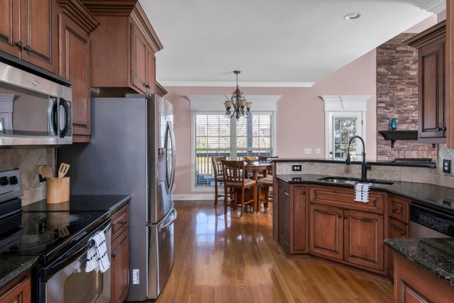 219 Amana Dr, Lebanon, TN 37087