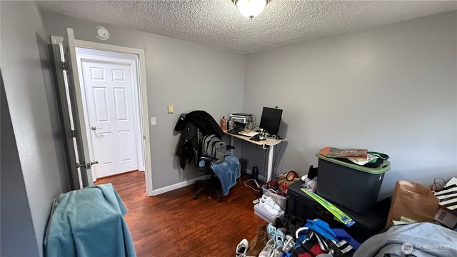 17123 E 6th Avenue Ct, Spanaway, WA 98387