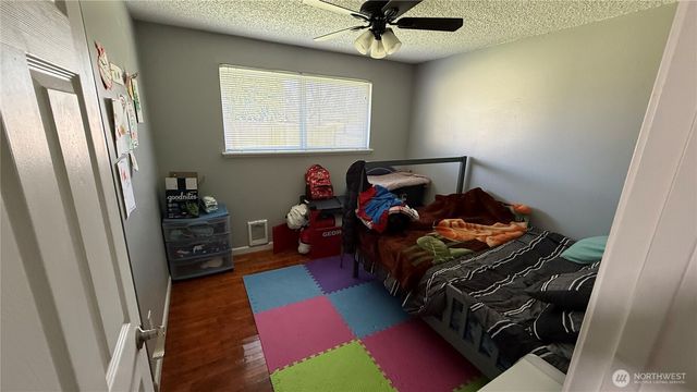 17123 E 6th Avenue Ct, Spanaway, WA 98387