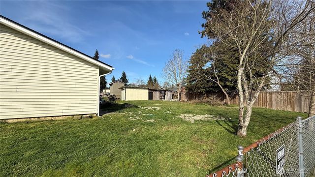 17123 E 6th Avenue Ct, Spanaway, WA 98387