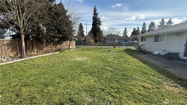 17123 E 6th Avenue Ct, Spanaway, WA 98387