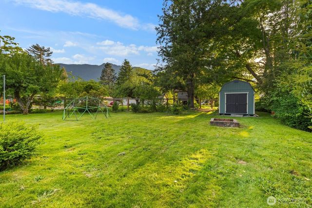 13317 424th Avenue SE, North Bend, WA 98045