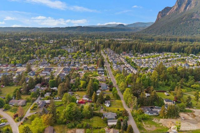 13317 424th Avenue SE, North Bend, WA 98045