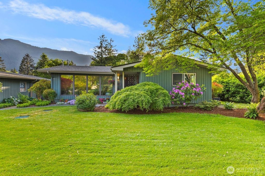 13317 424th Avenue SE, North Bend, WA 98045