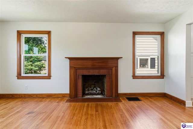 311 N Mulberry Street, Elizabethtown, KY 42701