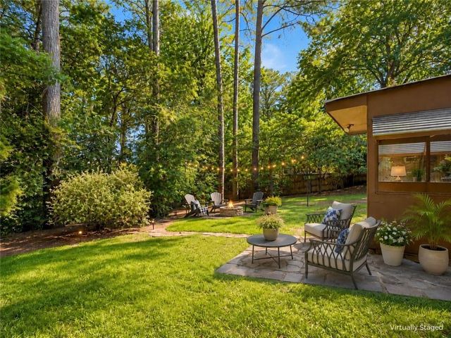 509 River Lakeside Lane, Woodstock, GA 30188