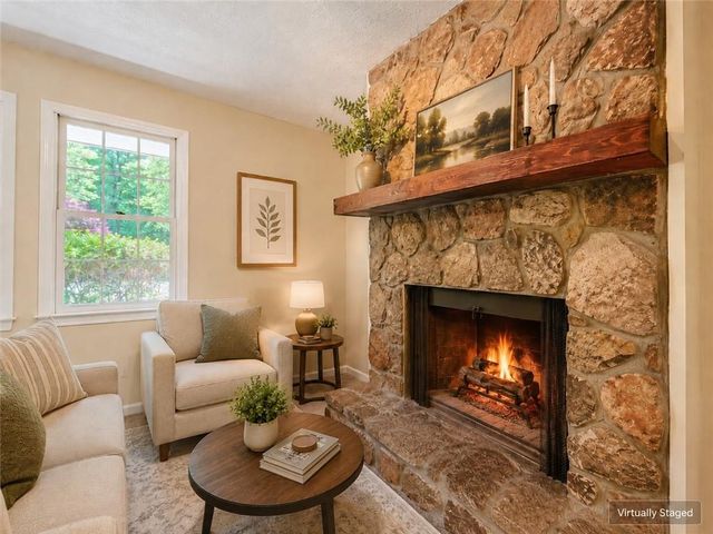 509 River Lakeside Lane, Woodstock, GA 30188