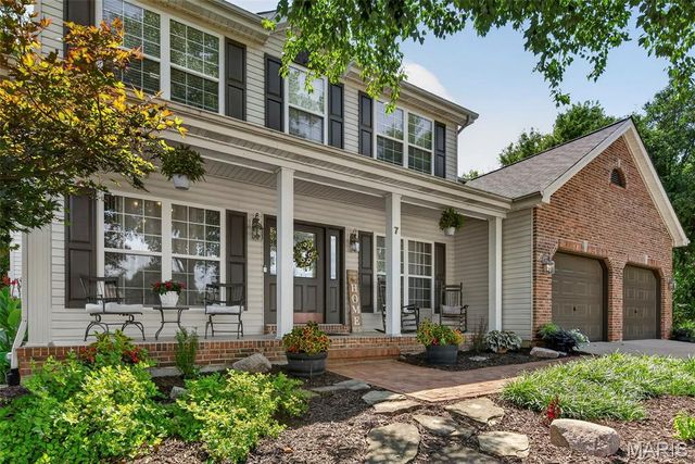 7 Stansbury Way, St Peters, MO 63376