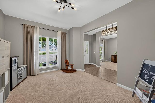 7 Stansbury Way, St Peters, MO 63376