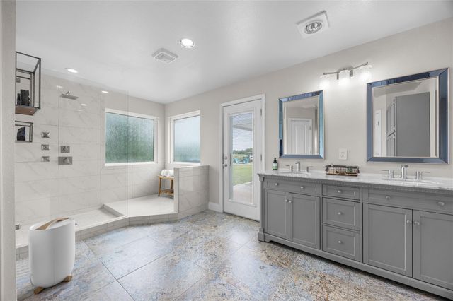 1283 Rattlesnake TRL, Burnet, TX 78611