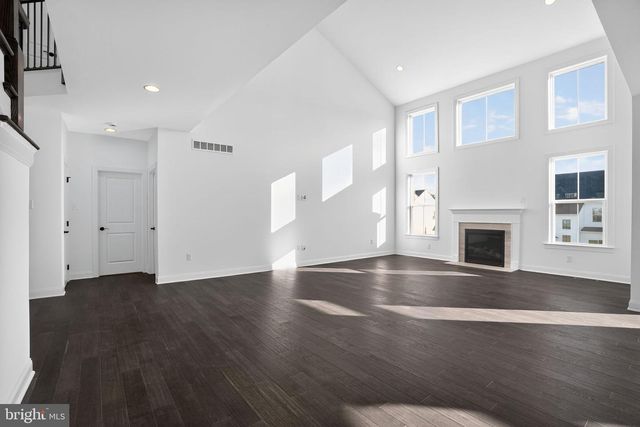 409 LONGVIEW DR, Collegeville, PA 19426