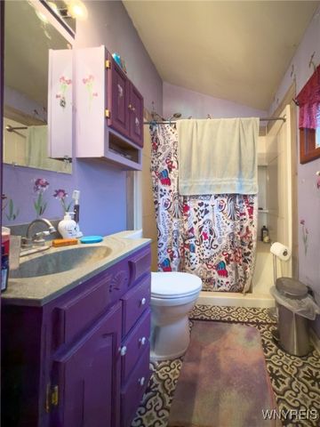 5527 East Creek Road, Wales, NY 14139