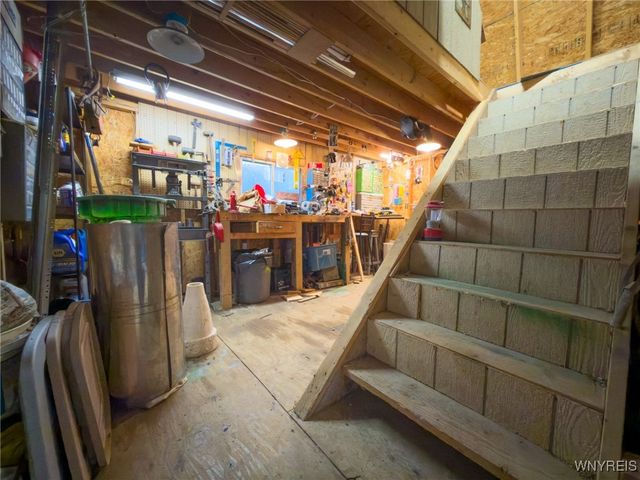 5527 East Creek Road, Wales, NY 14139