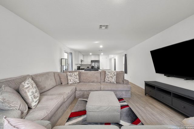 11006 Tree Line, San Antonio, TX 78223