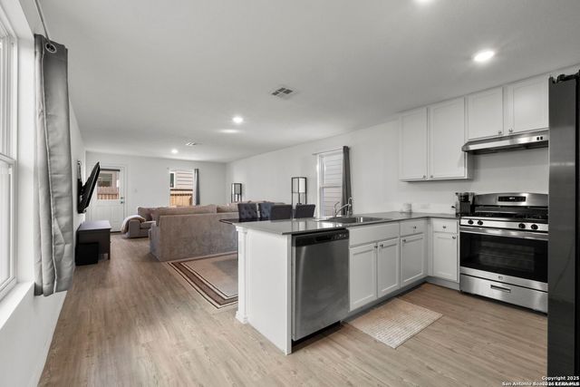 11006 Tree Line, San Antonio, TX 78223