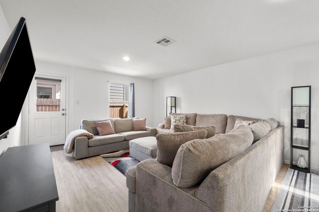 11006 Tree Line, San Antonio, TX 78223