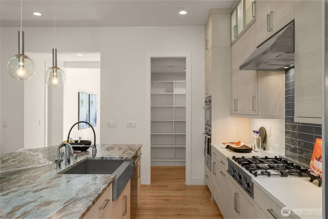 11707 177th Place NE, Redmond, WA 98052