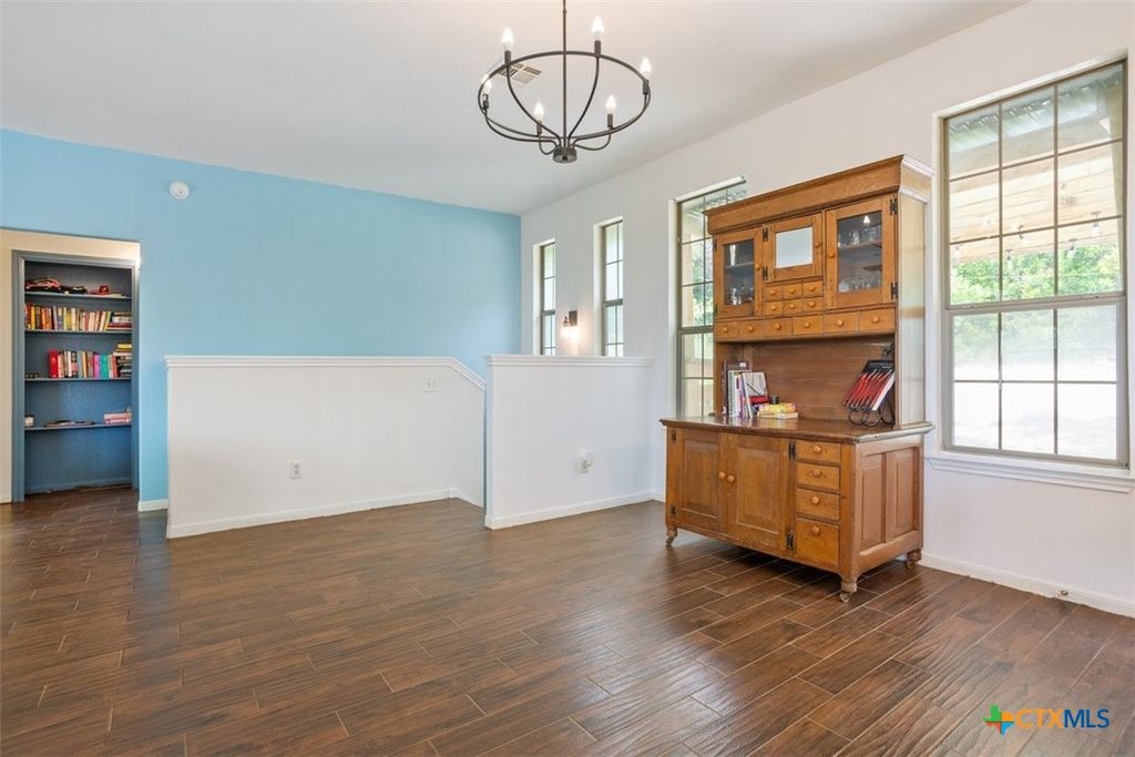 Image 11 of property listing at 1501 Port Drive, Harker Heights, TX 76548