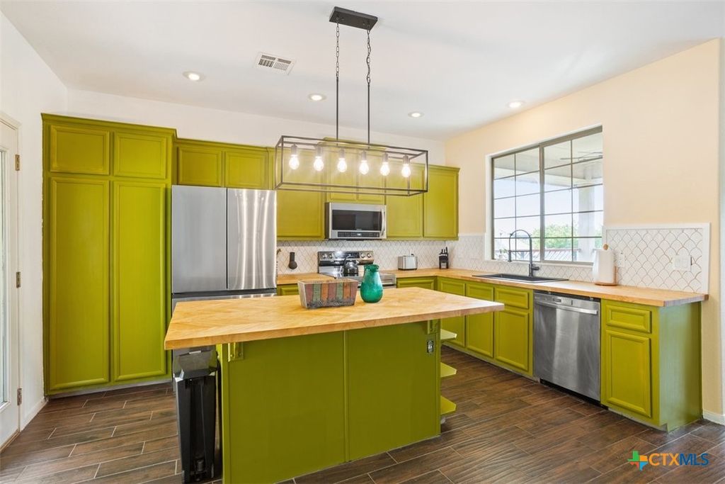 Image 12 of property listing at 1501 Port Drive, Harker Heights, TX 76548
