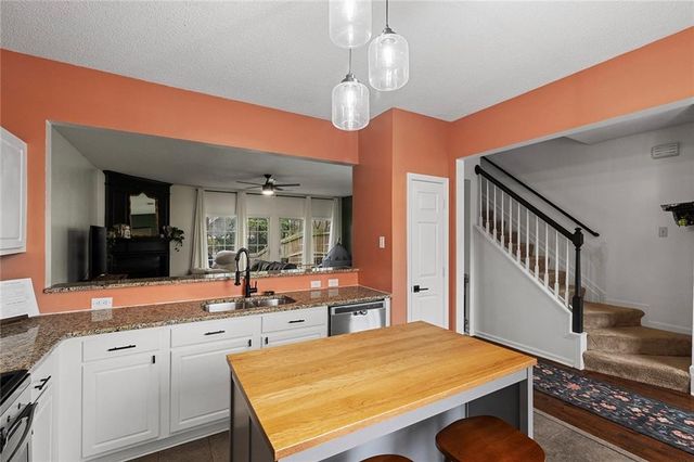 1757 Stanwood NW Drive, Kennesaw, GA 30152