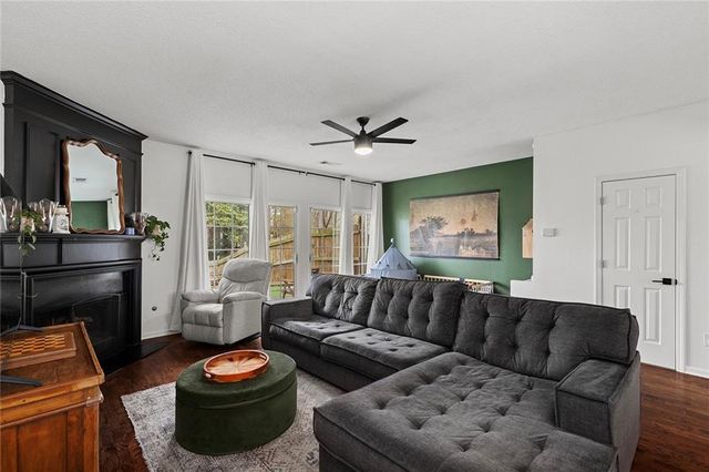 1757 Stanwood NW Drive, Kennesaw, GA 30152