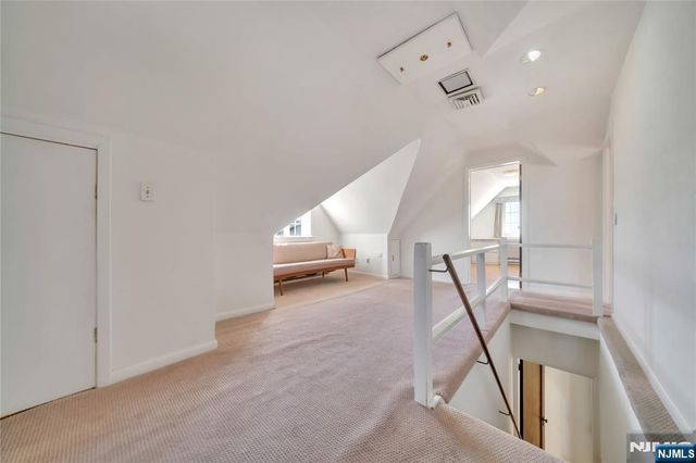 431 Van Renssalaer Court, Ridgefield, NJ 07657