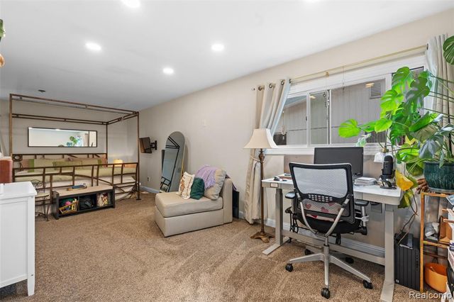 35259 Hatherly Place, Sterling Heights, MI 48310