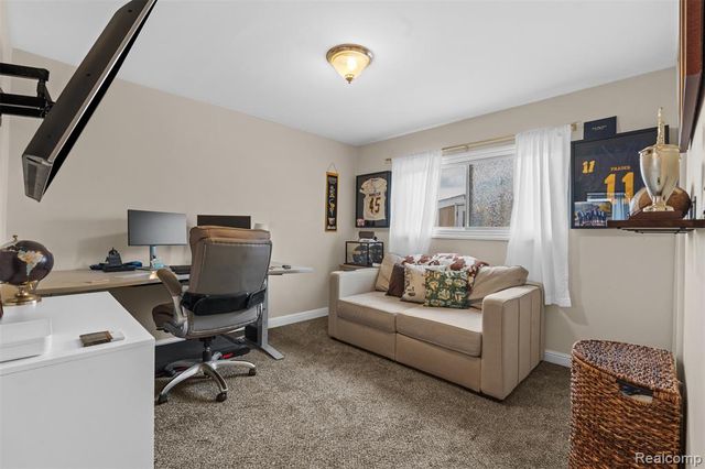 35259 Hatherly Place, Sterling Heights, MI 48310