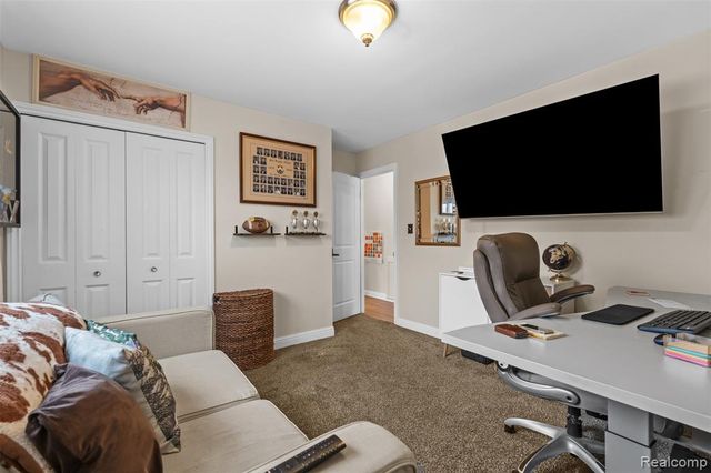 35259 Hatherly Place, Sterling Heights, MI 48310