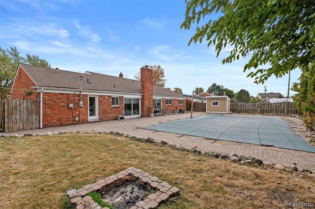 35259 Hatherly Place, Sterling Heights, MI 48310