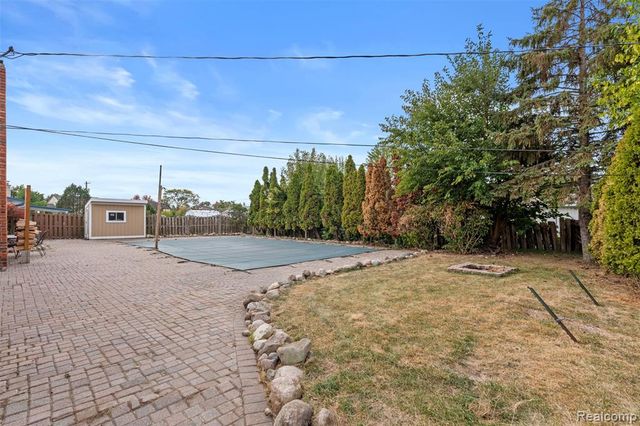 35259 Hatherly Place, Sterling Heights, MI 48310