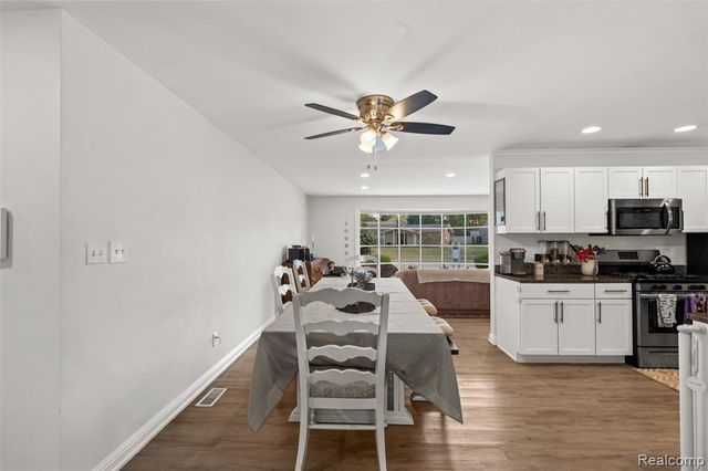 35259 Hatherly Place, Sterling Heights, MI 48310