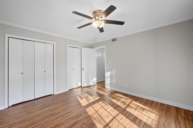 703 Trinidad Drive, Grand Prairie, TX 75052