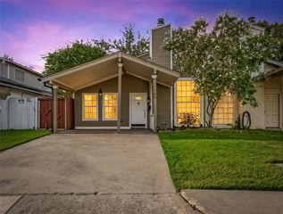 703 Trinidad Drive, Grand Prairie, TX 75052