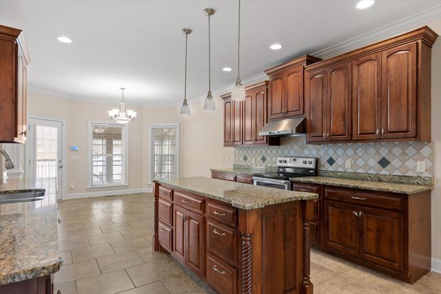 7935 Trout Lily Drive, Ooltewah, TN 37363