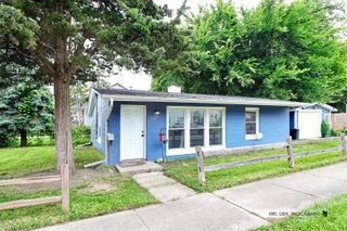 1000 Pine Street, Waukegan, IL 60085
