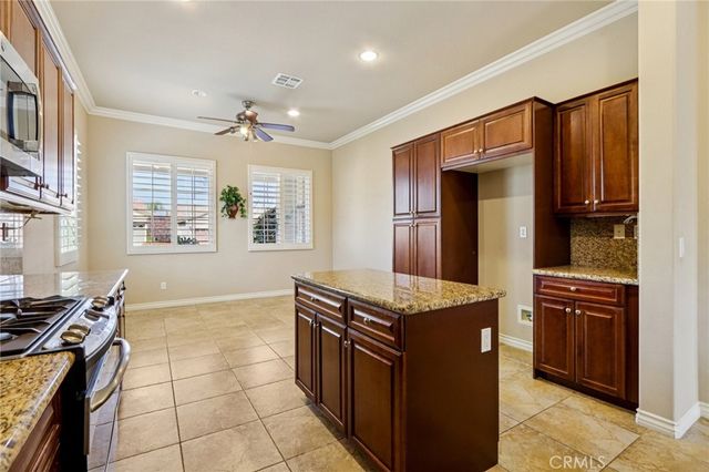 5587 Paseo Famosa, Hemet, CA 92545