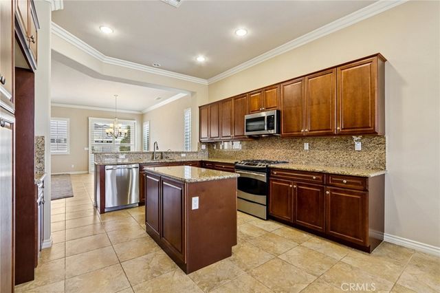 5587 Paseo Famosa, Hemet, CA 92545