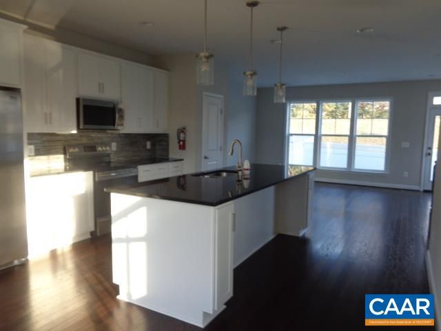 3435 MONTEREY DR, Harrisonburg, VA 22801