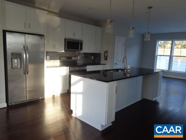 3435 MONTEREY DR, Harrisonburg, VA 22801