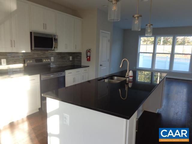 3435 MONTEREY DR, Harrisonburg, VA 22801