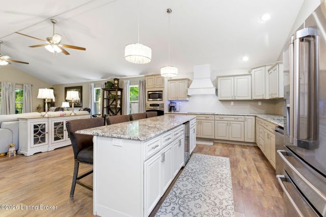 112 Nita Dr, Bardstown, KY 40004