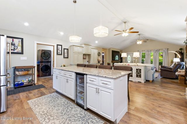 112 Nita Dr, Bardstown, KY 40004