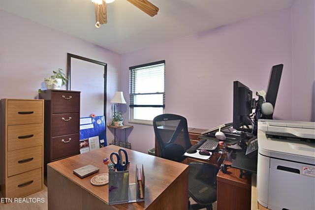 729 Owl Hollow Rd, Knoxville, TN 37923